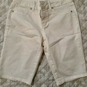 d. jeans Cream Denim Bermudas